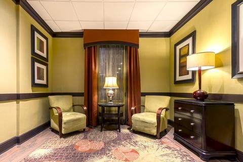 Holiday Inn Express Atlanta Airport-College Park, an IHG Hotel