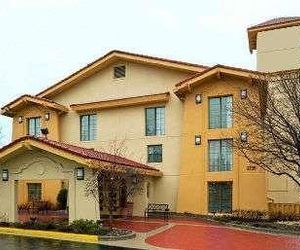 Days Inn & Suites by Wyndham Schaumburg Schaumburg United States