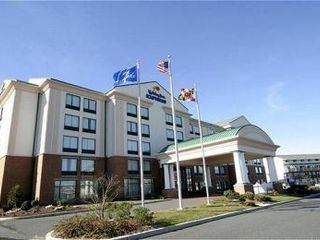 Фото отеля Holiday Inn Express Hotel & Suites Ocean City