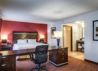 Hotel pic Hampton Inn & Suites Detroit/Airport Romulus
