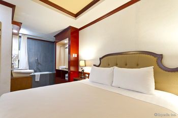 Cebu Dulcinea Hotel and Suites-MACTAN AIRPORT HOTEL