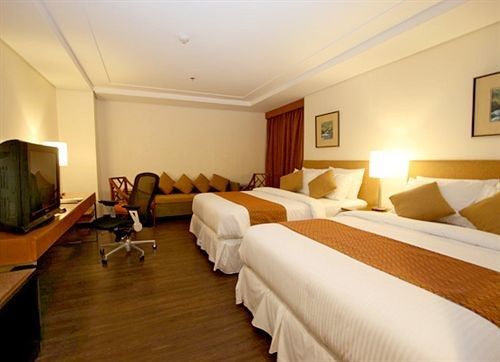 Crown Regency Hotel Makati – Multiple Use Hotel