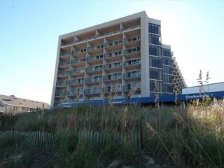 Фото отеля Delta Hotels by Marriott Virginia Beach Bayfront Suites