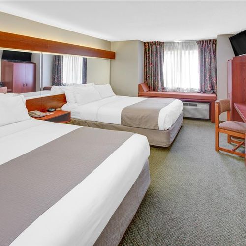 Photo of Microtel Inn & Suites by Wyndham Hattiesburg