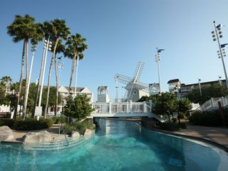 Фото отеля Disney's Beach Club Resort