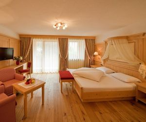 Hotel Alpenblick Lutago Italy