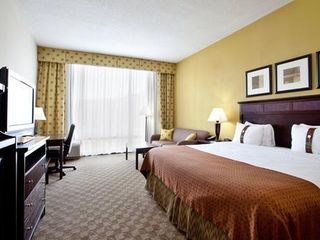 Фото отеля Holiday Inn Roanoke - Tanglewood Route 419 & I 581, an IHG Hotel