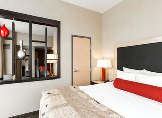Фото отеля SpringHill Suites by Marriott Roanoke