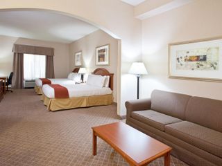 Фото отеля Holiday Inn Express Hotel & Suites Erie-Summit Township, an IHG Hotel