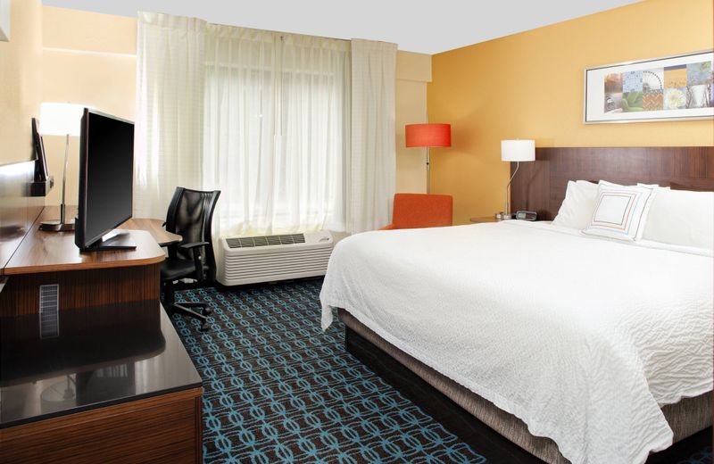 Fairfield Inn & Suites Macon