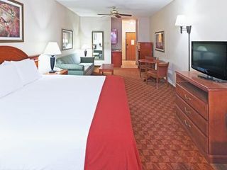 Фото отеля Holiday Inn Express Hotel and Suites Abilene, an IHG Hotel