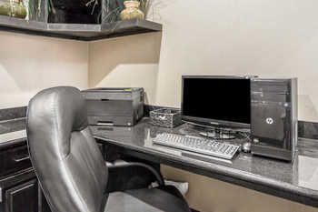 Hotel Photo 8