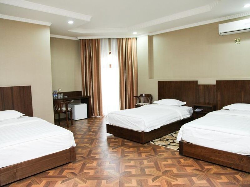 Hotel Photo 1