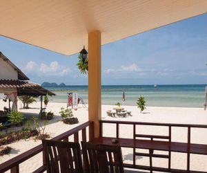 The Beach Bungalow Sri Thanu Thailand