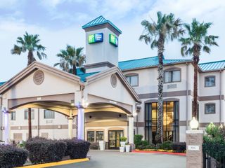 Hotel pic Holiday Inn Express Hotel and Suites Lake Charles, an IHG Hotel