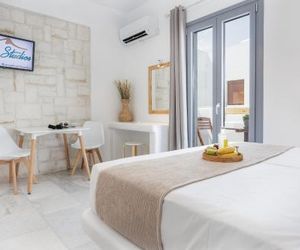 Zas Studios Naxos Town Greece