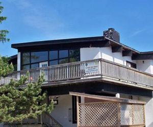 Blue Mountain Rentals - 5 Bed Apartment Blue Mountains Canada