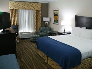 Фото отеля Holiday Inn Express & Suites Corpus Christi - North