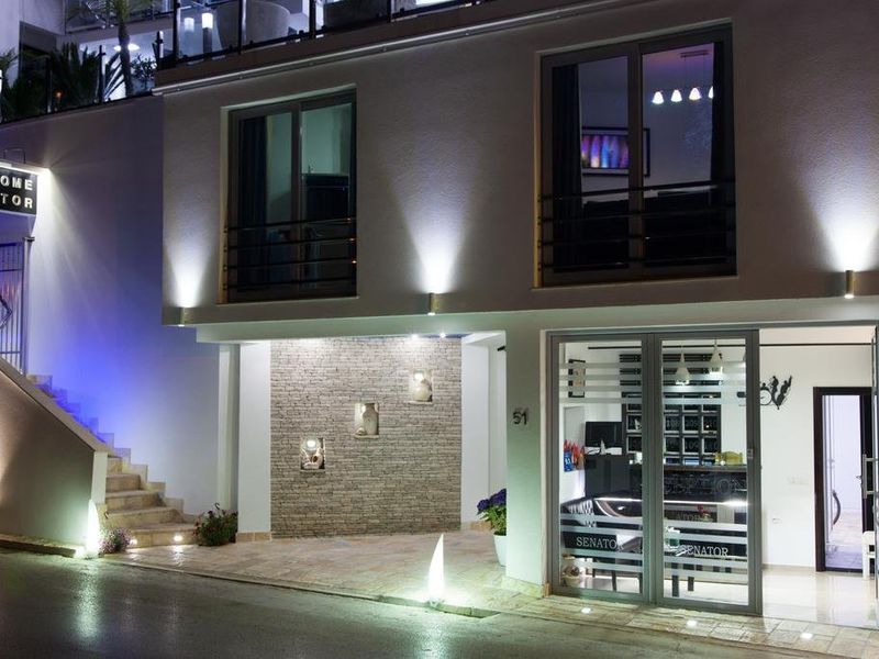 Hotel Photo 12