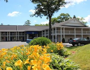 Travelodge by Wyndham Traverse City MI Traverse City United States