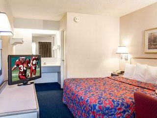 Hotel pic Red Roof Inn Kalamazoo East – Expo Center