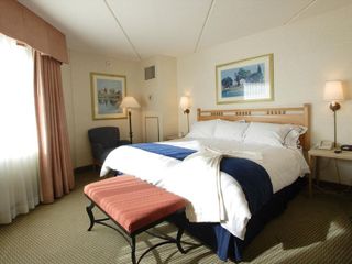 Фото отеля Radisson Hotel & Conference Center Green Bay