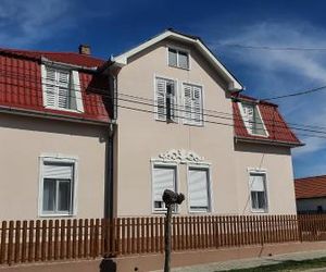 Villa Napsugár Balatonlelle Hungary