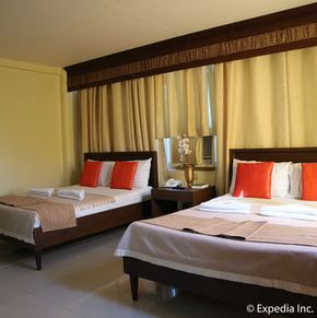 NearBy Hotel