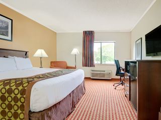Hotel pic Days Inn & Suites by Wyndham Kansas City - Arrowhead Chiefs Stadium