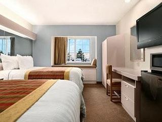 Hotel pic Microtel Inn & Suites by Wyndham Kansas City Airport