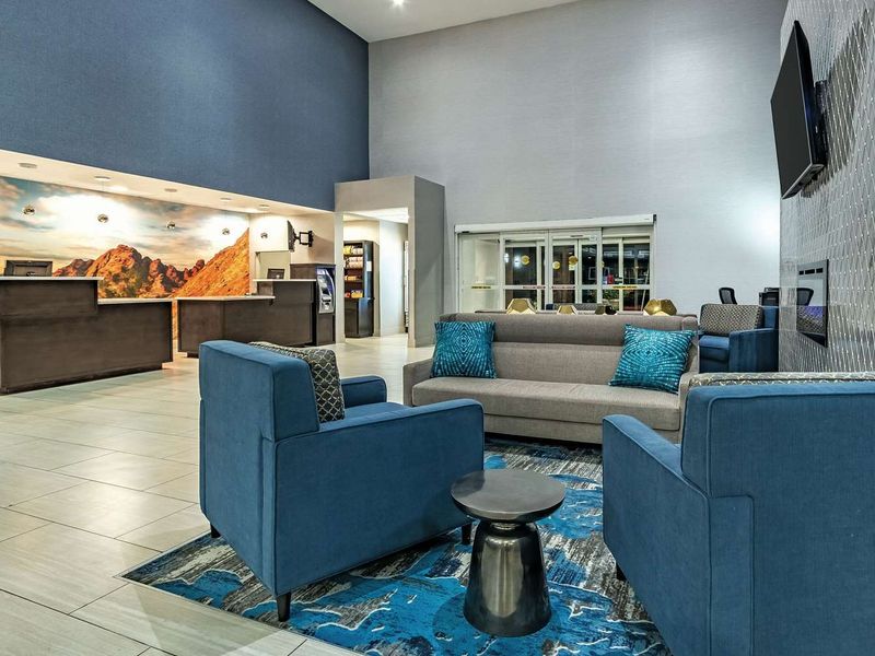 Hotel Photo 11