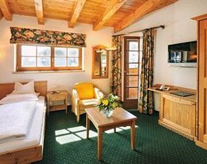 Hotel zum Hirschen Zell am See Austria