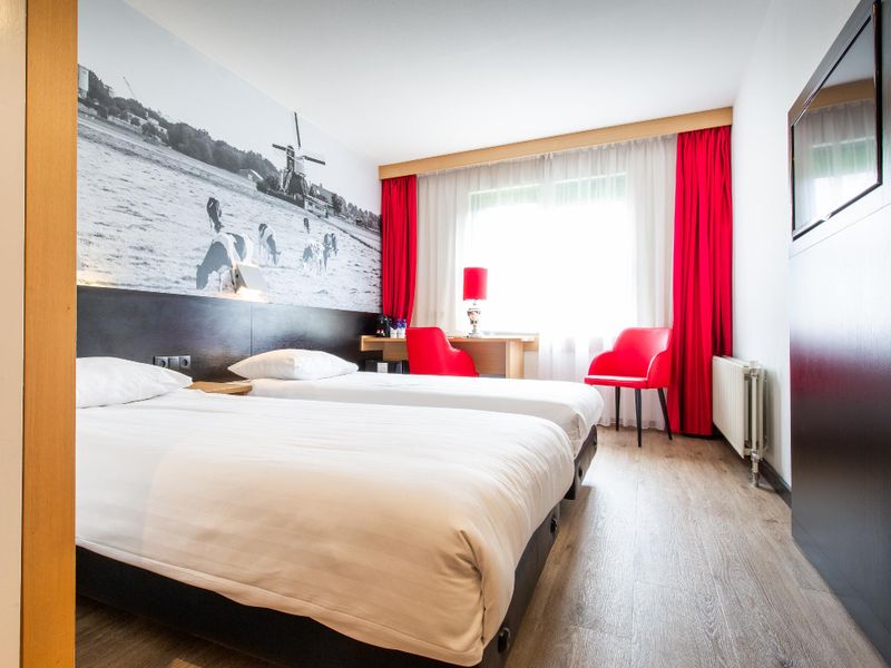 Hotel Photo 1