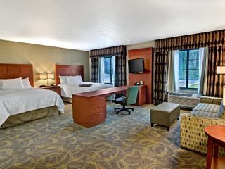 Фото отеля Hampton Inn & Suites Astoria