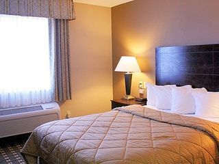 Фото отеля Quality Inn & Suites Watertown