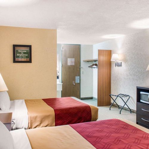 Photo of Econo Lodge Inn & Suites Binghamton