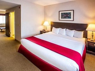 Фото отеля Quality Inn Grand Suites Bellingham