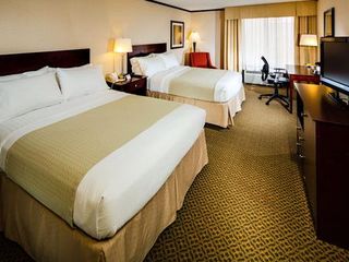 Фото отеля Holiday Inn Burbank-Media Center, an IHG Hotel