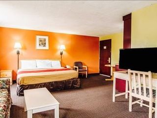 Hotel pic Rodeway Inn Willamette River