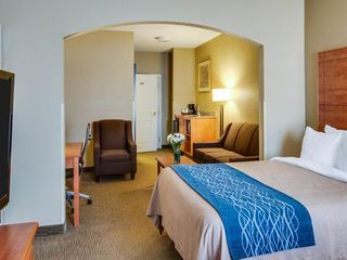 Фото отеля Comfort Inn & Suites El Dorado