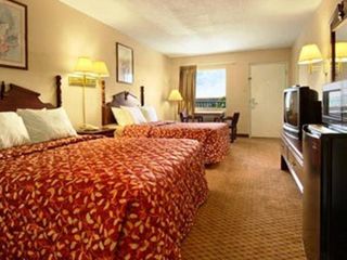 Hotel pic Days Inn by Wyndham Gulfport