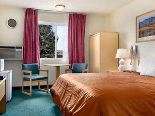 Hotel pic Days Inn & Suites by Wyndham Gunnison