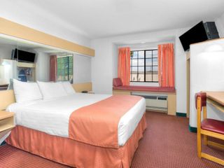Фото отеля Microtel Inn & Suites by Wyndham Gallup