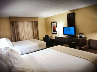 Фото отеля Holiday Inn & Suites Downtown La Crosse, an IHG Hotel