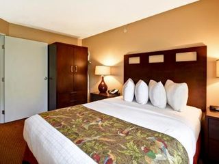 Фото отеля GrandStay Hotel & Suites