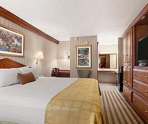 Ramada by Wyndham Saginaw Hotel & Suites Saginaw United States
