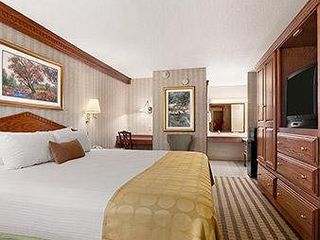Hotel pic Ramada by Wyndham Saginaw Hotel & Suites