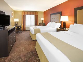 Фото отеля Holiday Inn Express & Suites - Muncie, an IHG Hotel