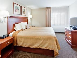 Hotel pic Candlewood Suites Reading, an IHG Hotel