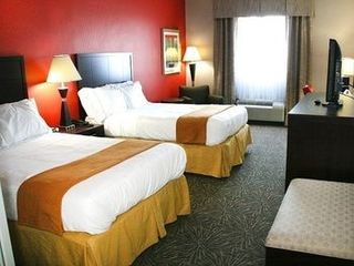 Фото отеля Holiday Inn Express Toledo North, an IHG Hotel